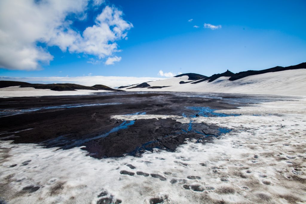 Backpacking the Fimmvörðuháls
