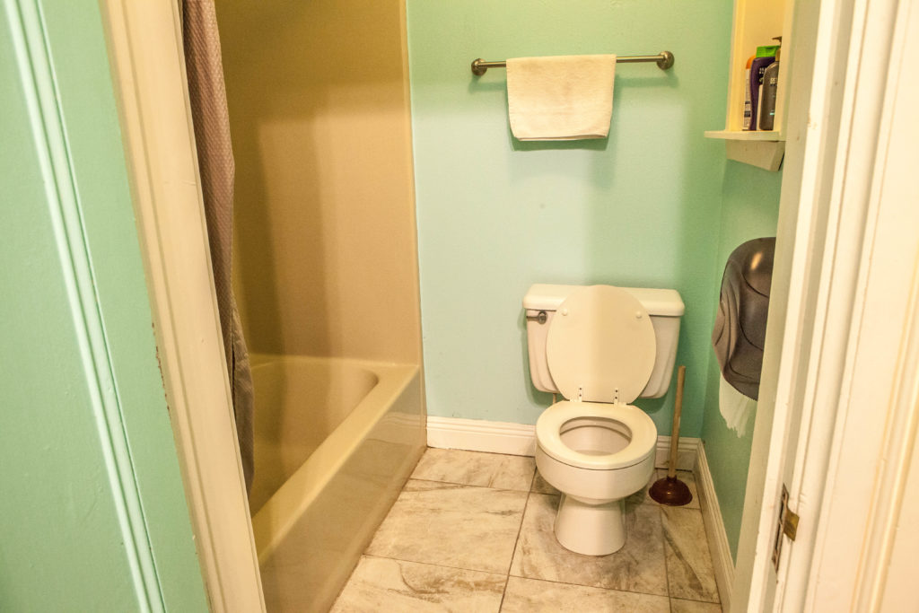 Hostel California Review